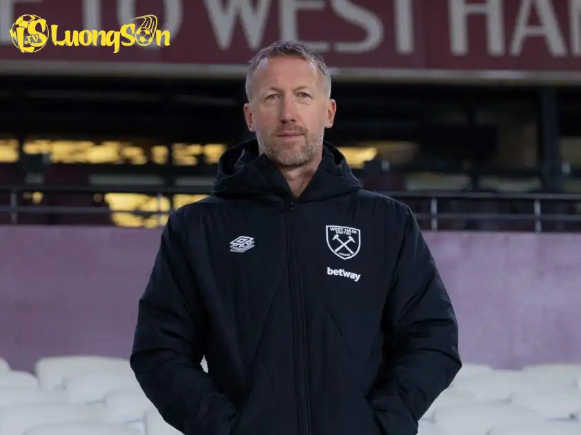 HLV Potter đang đứng trước những áp lực rất lớn sau khi West Ham toàn thua ở cả 3 trận đầu mùa (Ảnh: BBC)