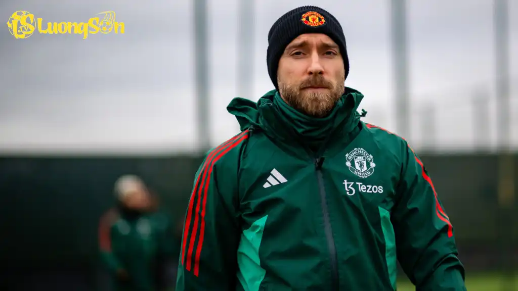 Christian Eriksen vẫn chưa có bến đỗ mới kể từ khi chia tay MU (Ảnh: Football Insider) Christian Eriksen vẫn chưa có bến đỗ mới kể từ khi chia tay MU (Ảnh: Football Insider)