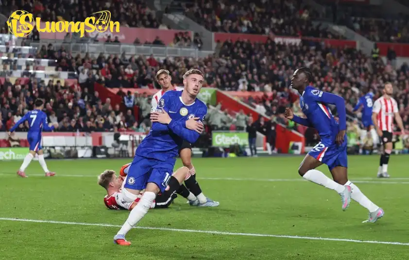 Cole Palmer tỏa sáng nhưng không thể giúp Chelsea giành trọn 3 điểm (Ảnh: GOAL). Cole Palmer tỏa sáng nhưng không thể giúp Chelsea giành trọn 3 điểm (Ảnh: GOAL).