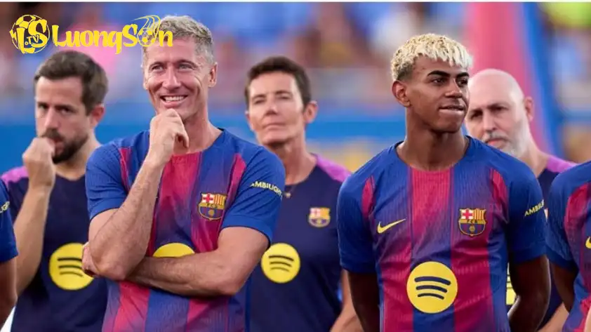 Robert Lewandowski lên tiếng nói về thách thức cực lớn mà Yamal phải đối diện sắp tới (Ảnh: GOAL)