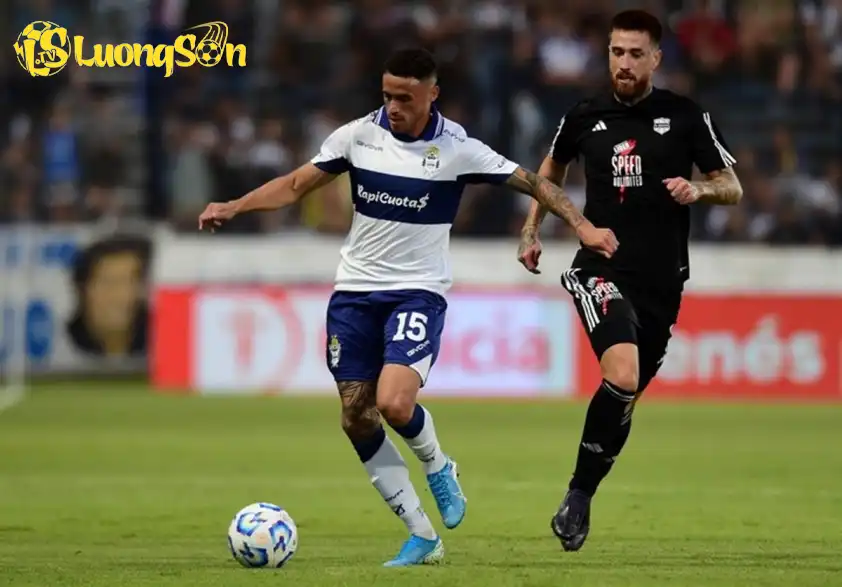 Dep Riestra tự tin có chiến thắng trước Gimnasia