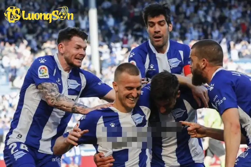 Alaves được đánh giá cao hơn chủ nhà Deportivo Getxo.