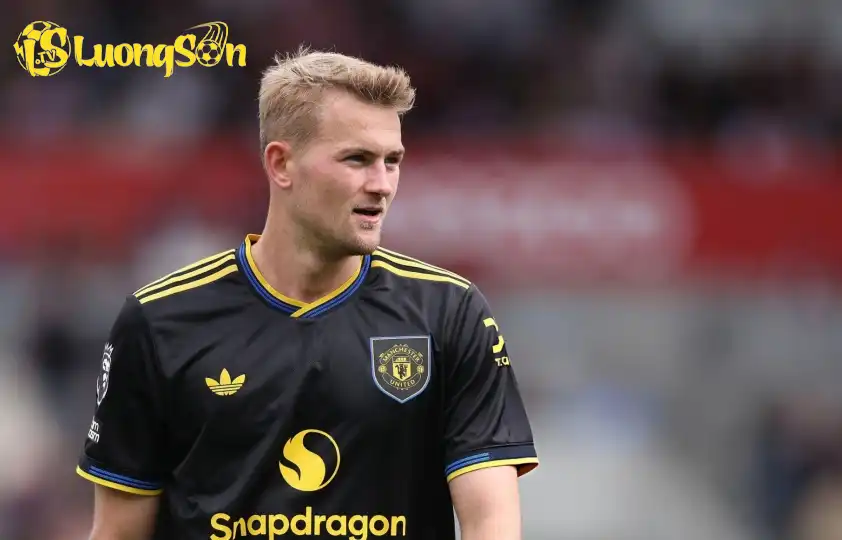 De Ligt chiếm suất của Konate sau những màn trình diễn khá ổn định De Ligt chiếm suất của Konate sau những màn trình diễn khá ổn định