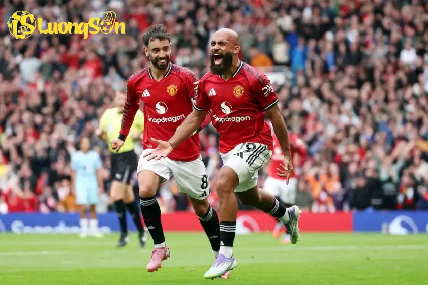 Mbeumo dần bắt nhịp với lối chơi của MU Mbeumo dần bắt nhịp với lối chơi của MU