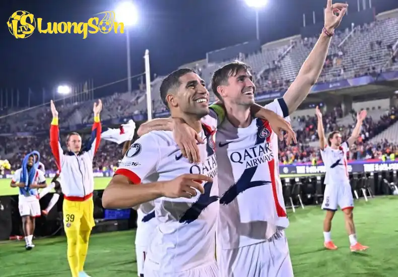 PSG khiến tất cả ngạc nhiên khi thắng Barca ngay trên sân khách - Ảnh: UEFA PSG khiến tất cả ngạc nhiên khi thắng Barca ngay trên sân khách