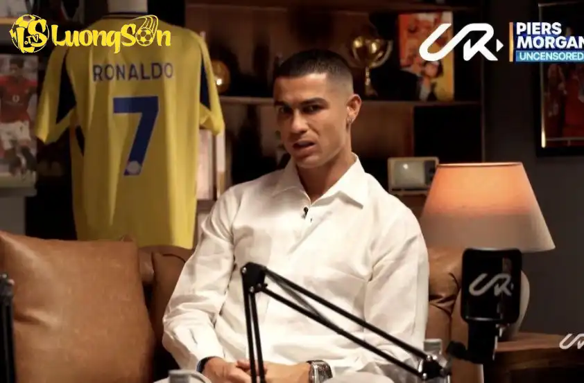Ronaldo chia sẻ anh đã chuẩn bị cho việc giải nghệ từ năm 25 tuổi Ronaldo chia sẻ anh đã chuẩn bị cho việc giải nghệ từ năm 25 tuổi