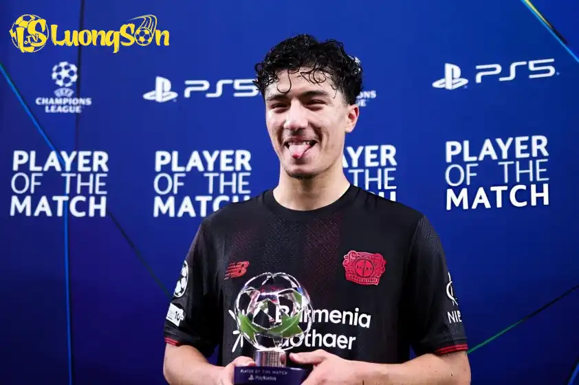 Ibrahim Maza liên tục nhận các giải thưởng cầu thủ xuất sắc nhất trận Ibrahim Maza liên tục nhận các giải thưởng cầu thủ xuất sắc nhất trận