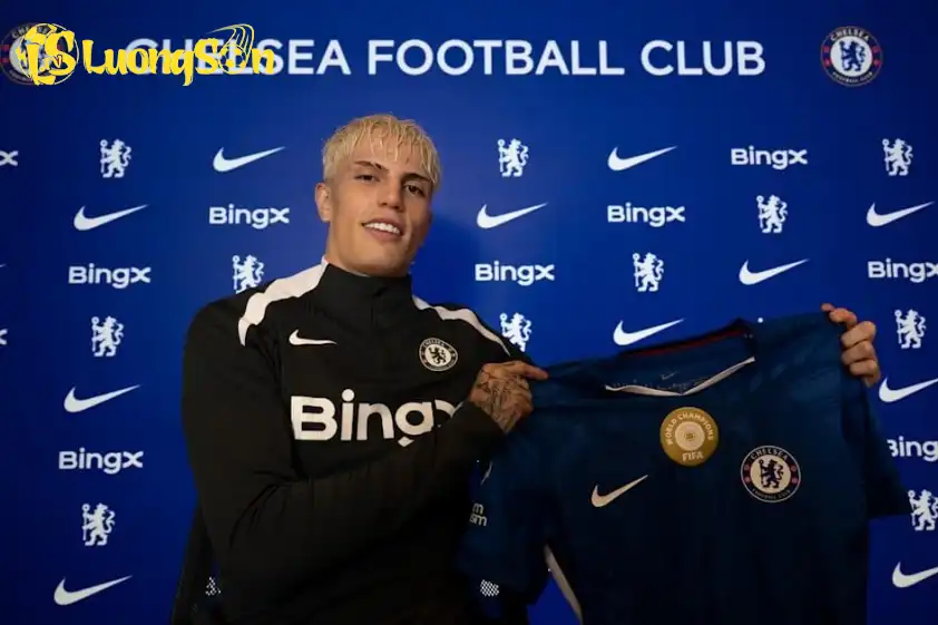 Garnacho chuyển sang Chelsea một cách chóng vánh