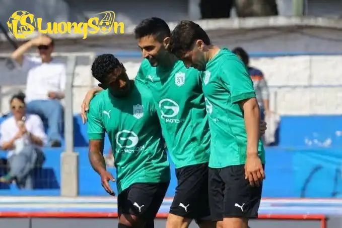 Đáng chú ý Deportivo LSM lên ngôi vô địch chỉ sau 6 tháng thành lập Đáng chú ý Deportivo LSM lên ngôi vô địch chỉ sau 6 tháng thành lập