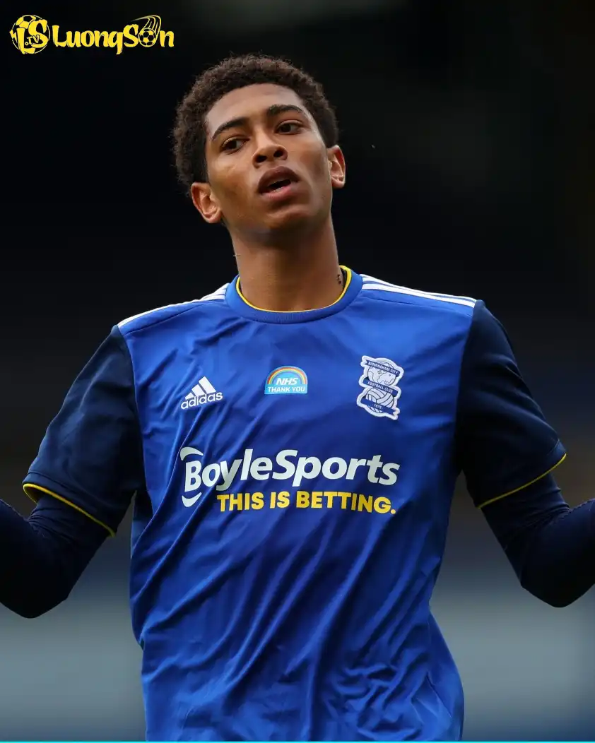 Bellingham trở thành chỗ dựa cho Birmingham khi còn rất trẻ