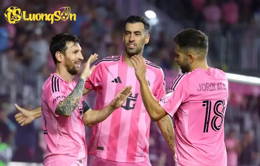 Jordi Alba và Sergio Busquets sẽ chính thức giải nghệ sau trận chung kết MLS Cup Jordi Alba và Sergio Busquets sẽ chính thức giải nghệ sau trận chung kết MLS Cup